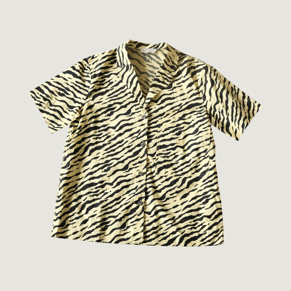 Everlane Poplin Short-Sleeve Shirt Pale Yellow Tiger Stripe Small Animal Print S